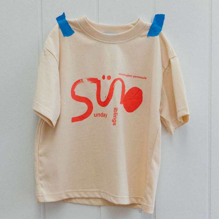 Tee | IL SOLE - Bone + Red